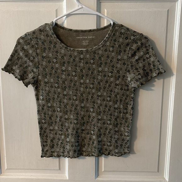 BUNDLE OF AMERICAN EAGLE TOPS - Picture 9 of 16